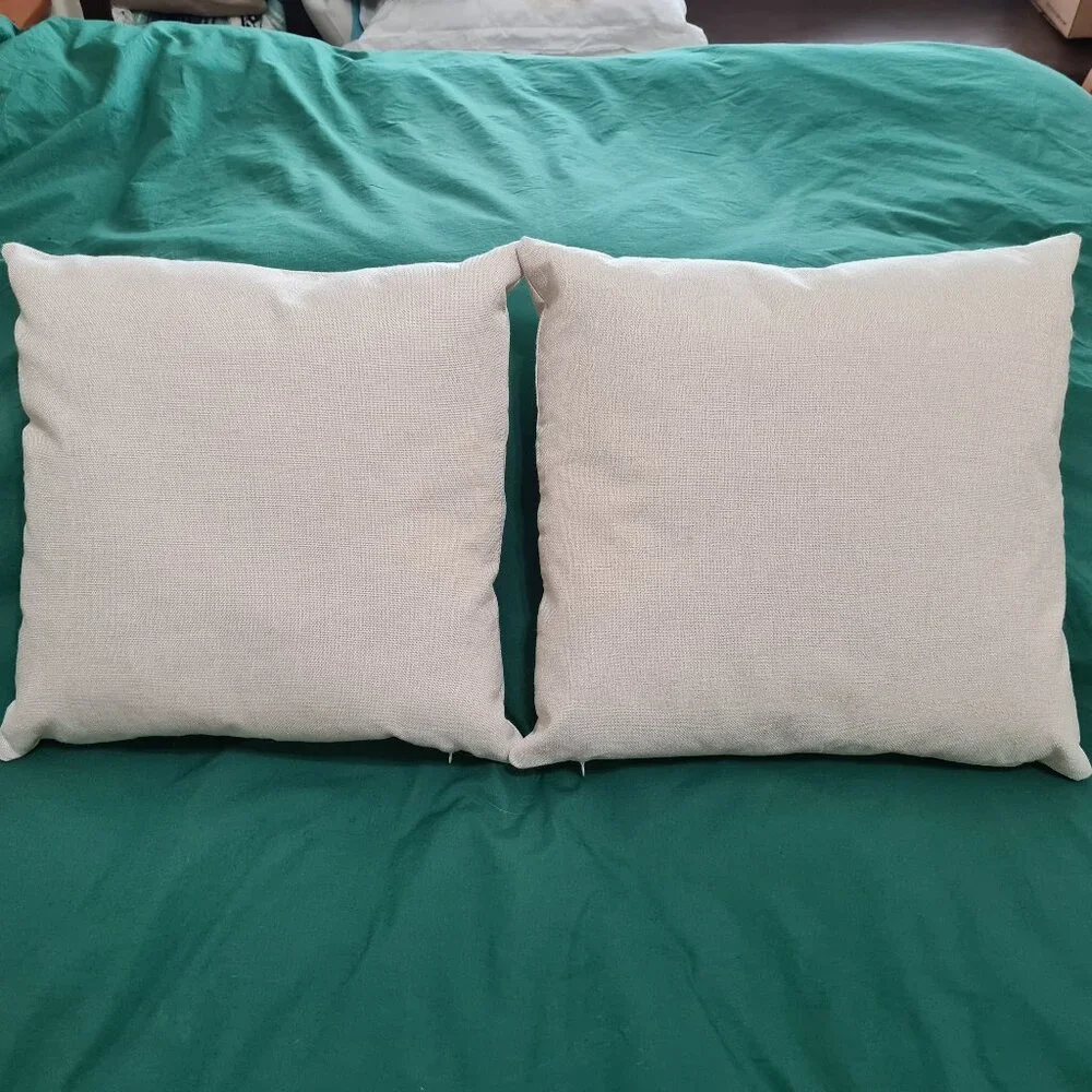 Holiday Christmas Highland Cow Pillow Set (pillows included), NWOT